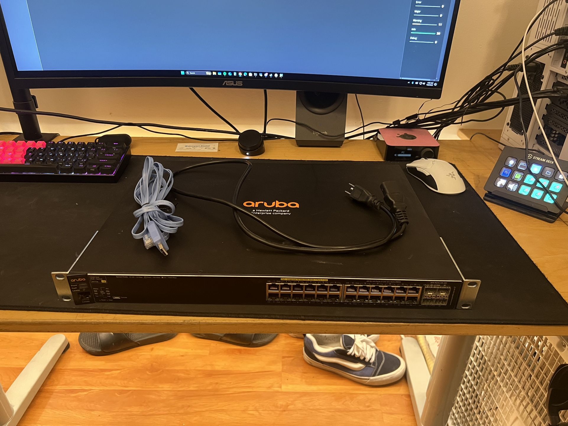 Aruba Network Switch