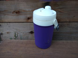 Igloo 1/2 gallon sport jug
