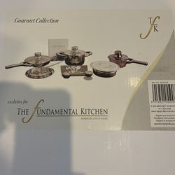 RETAIL $1,000 🔥💰💰.  CLEARANCE $399🔥🔥🔥.  BRAND NEW BERGHOFF TOP OF THE LINE  TFK 16 PIECE GOURMET COLLECTION COOKWARE SET ❤️. SAVE $625🔥🔥🔥