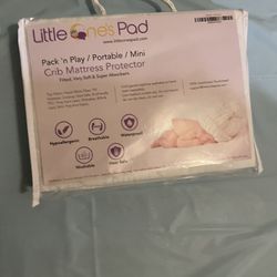 Mattress Protector For Baby Crib 10$