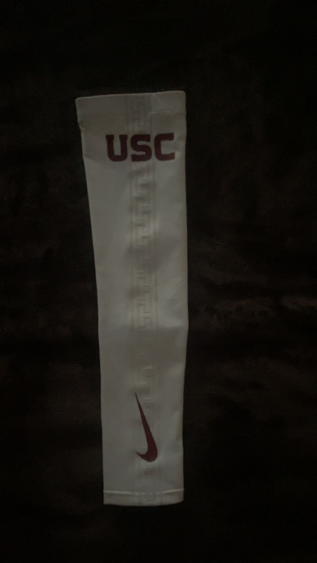 USC NIKE FOOTBALL COLLEGE ARM SLEEVE And Gloves