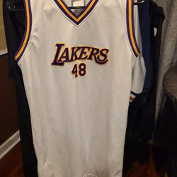 Lakers Jersey Large #48