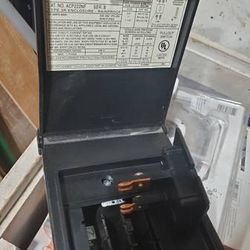 Pull Out Switch Box.