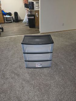 Simple Plastic Drawers