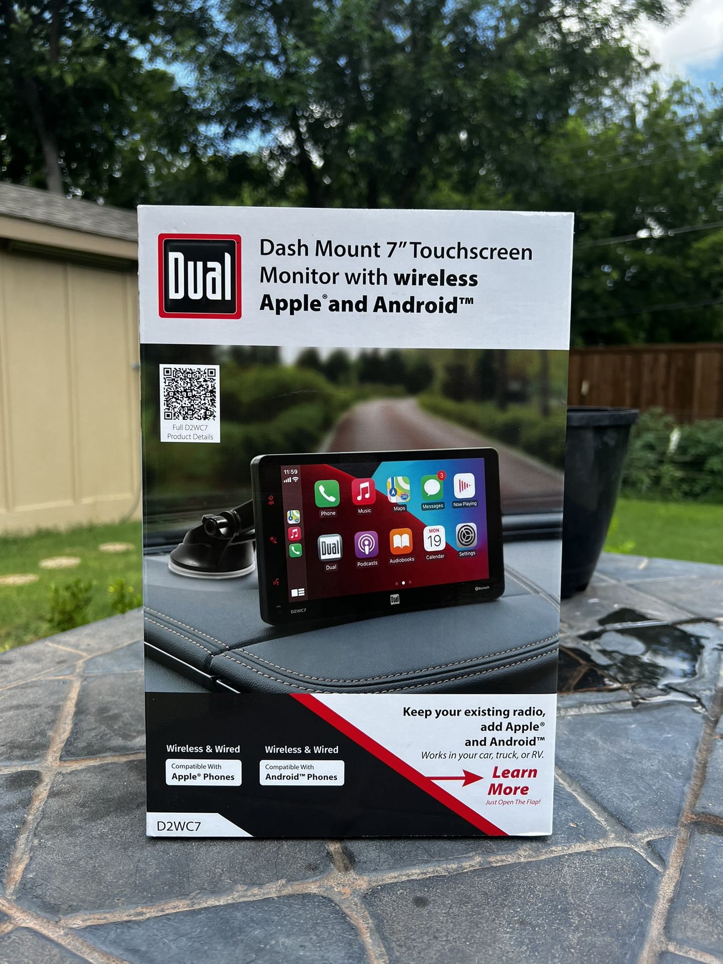 Dual Electronics 7" Touchscreen Portable Dash Mount Car Stereo Receiver with Wireless Apple CarPlay & Android Auto – Bluetooth, USB – DMD7W (New)