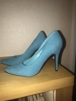 Shoes size 6