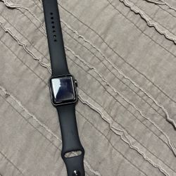 Apple Watch 3 Series With Charger