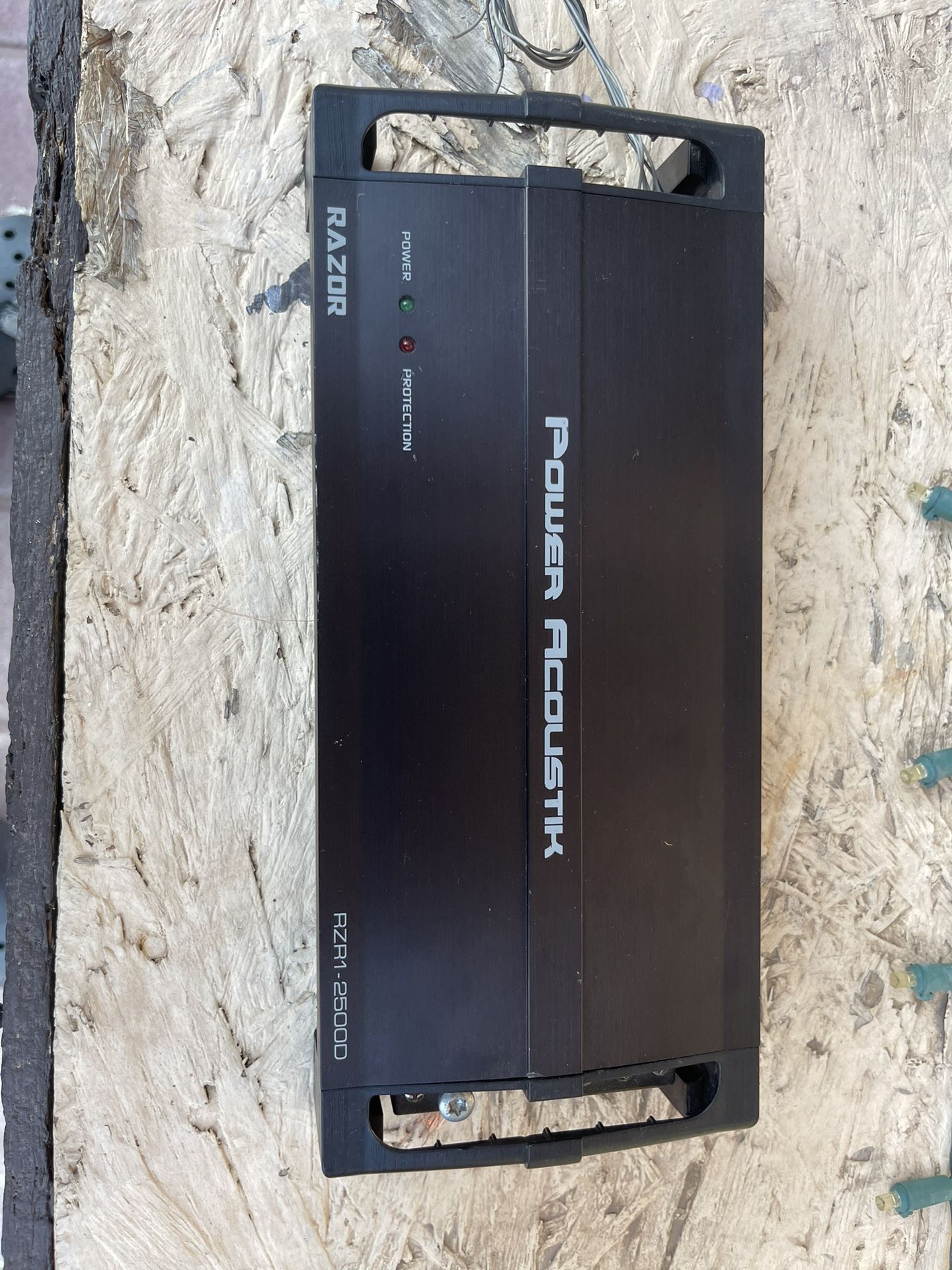 Power acoustic amplifier