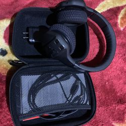 Shop ua sport wireless train headphones -- project rock edition 