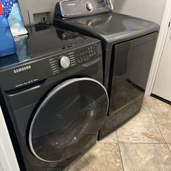 Samsung Washer & Dryer (gas) Set – good Condition
