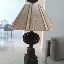 Metal Sculpture Lamp