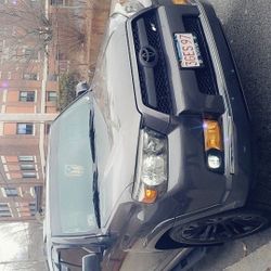Toyota 4runner  Sr5 2013 