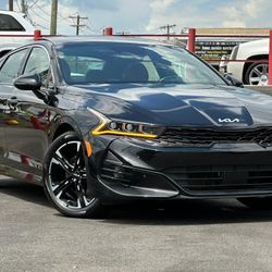 2022 KIA K5