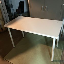 IKEA Table With Screw On/off Legs