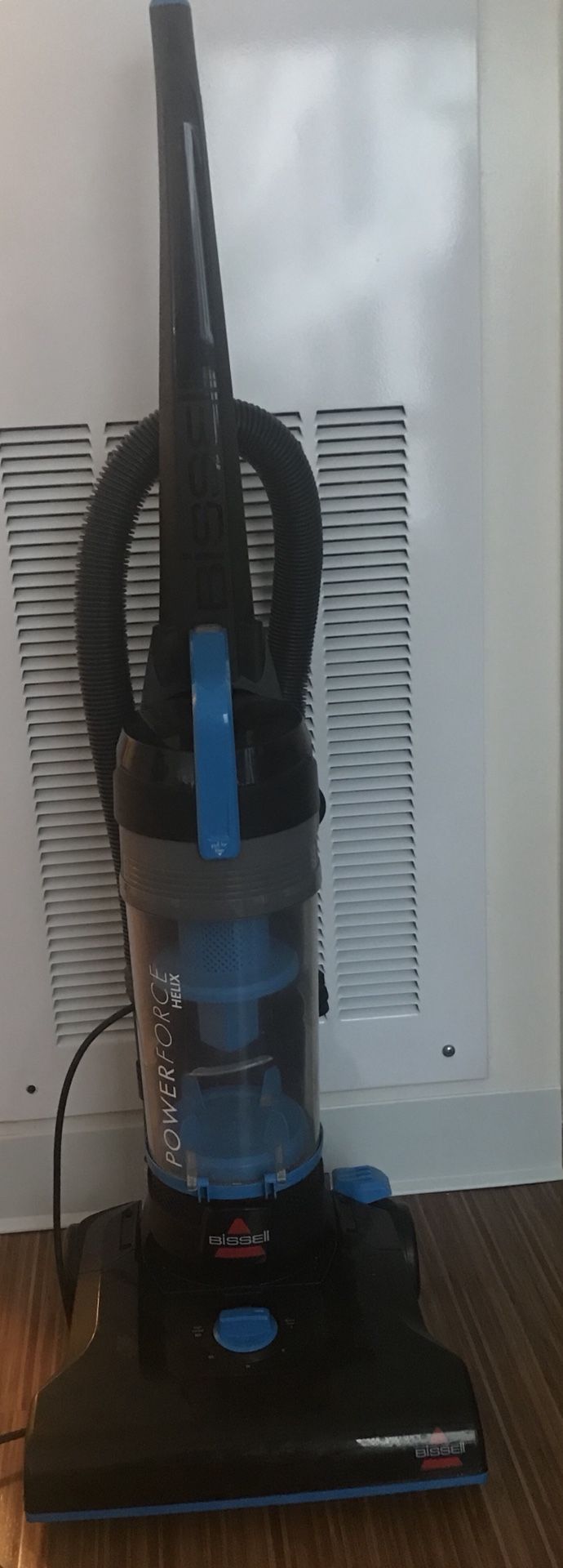 BISSELL PowerForce Helix Bagless Upright Vacuum