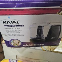 Rival Genuine 1.5 Cup Mini Food Chopper w/ Stainless Steel New In Box MC-67BL
