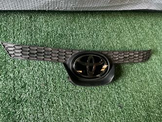 2019 2022 Toyota COROLLA grille Cruise Control Distance Sensor - (contact info removed)020. FRONT