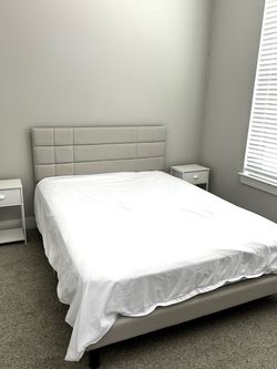 Queen bed frame+ mattress