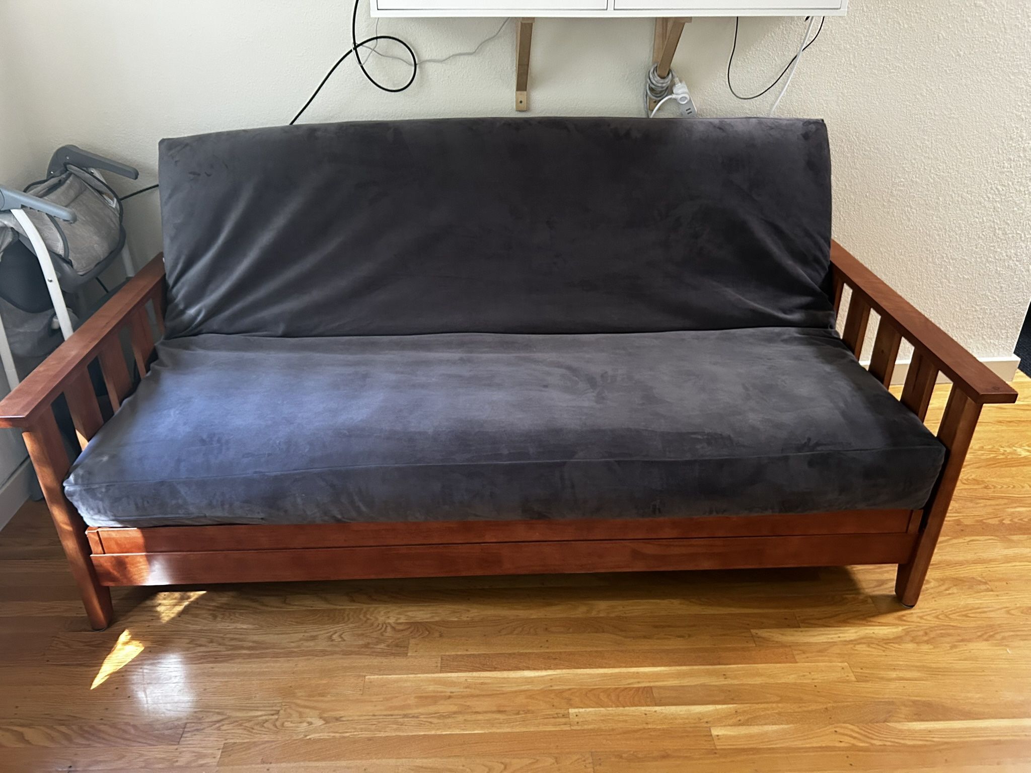 Futon/Couch