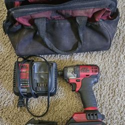 Dewalt Mac  20v 1/4  3 Speed Impact Gun