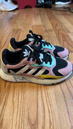 Adidas Sneakers 