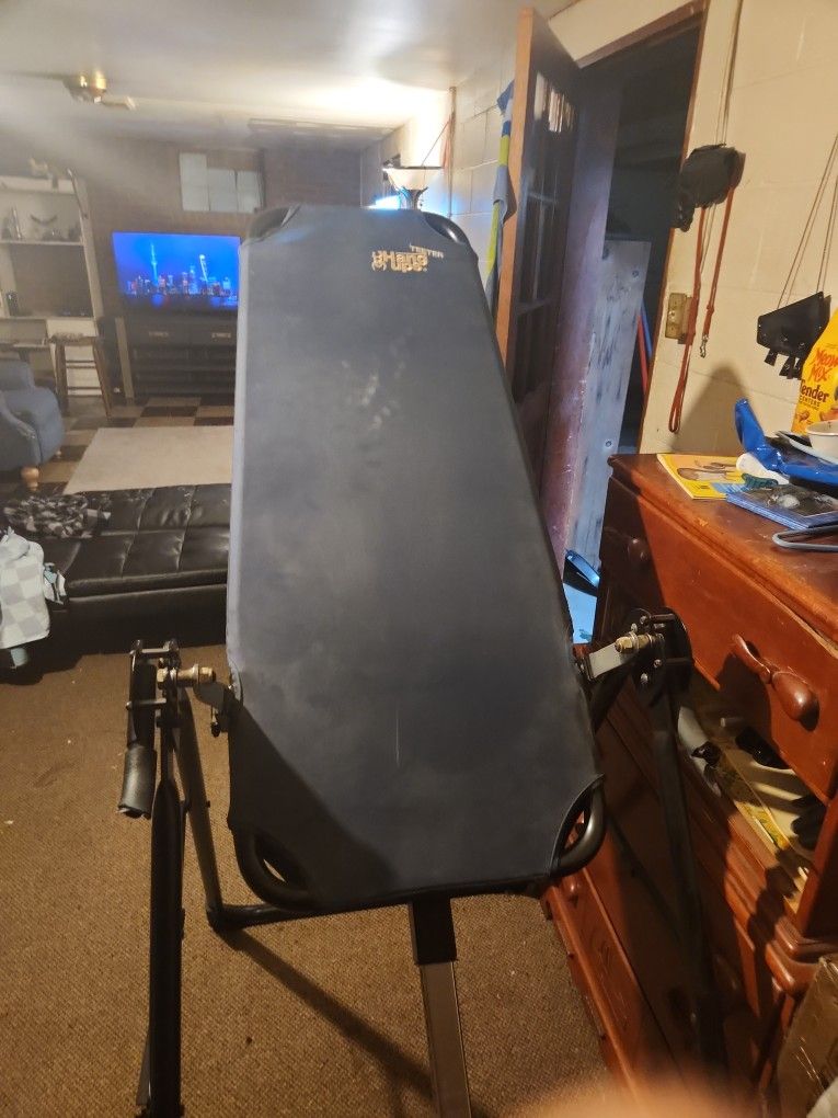 Hanging Machine