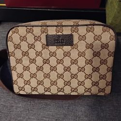 Gucci GG Supreme Belt Bag