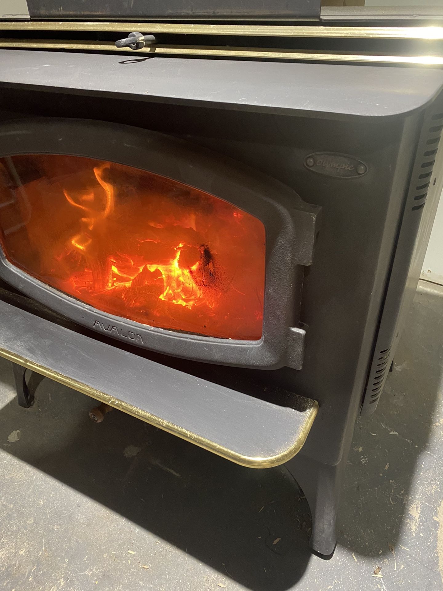 Avalon Olympic Wood Stove for Sale in Orange, CT - OfferUp