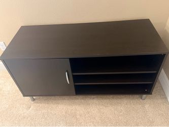 Small entertainment/TV /gaming stand