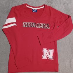 Women's Size Small Champion Stitched Logo Nebraska Cornhuskers Sweatshirt Newer