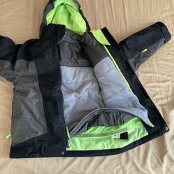 Boy Snow Jacket And Accessories 