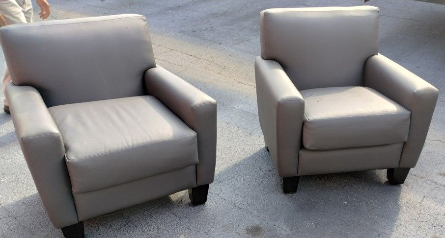 Nice 3pc Sofa Set