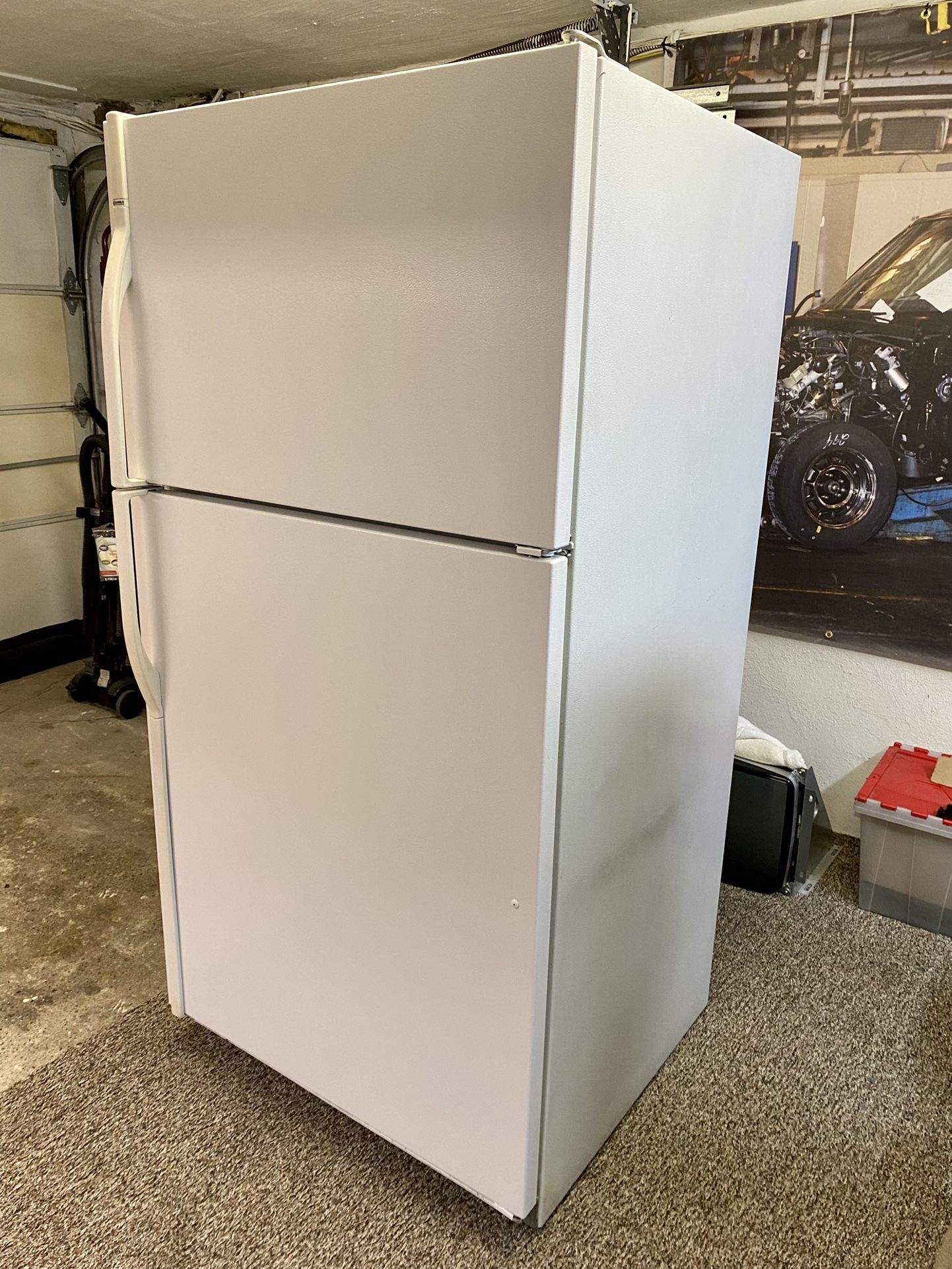 White Kenmore Refrigerator Coldspot PICK UP ONLY!!