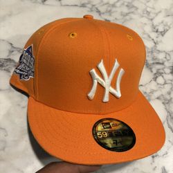 NY Yankees World series edition fitted ( size 7 1/4)