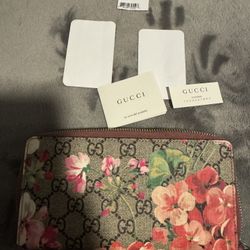 Authentic Gucci Wallet 