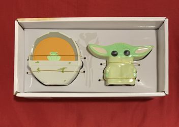 Star Wars The Mandalorian Salt & Pepper Shakers