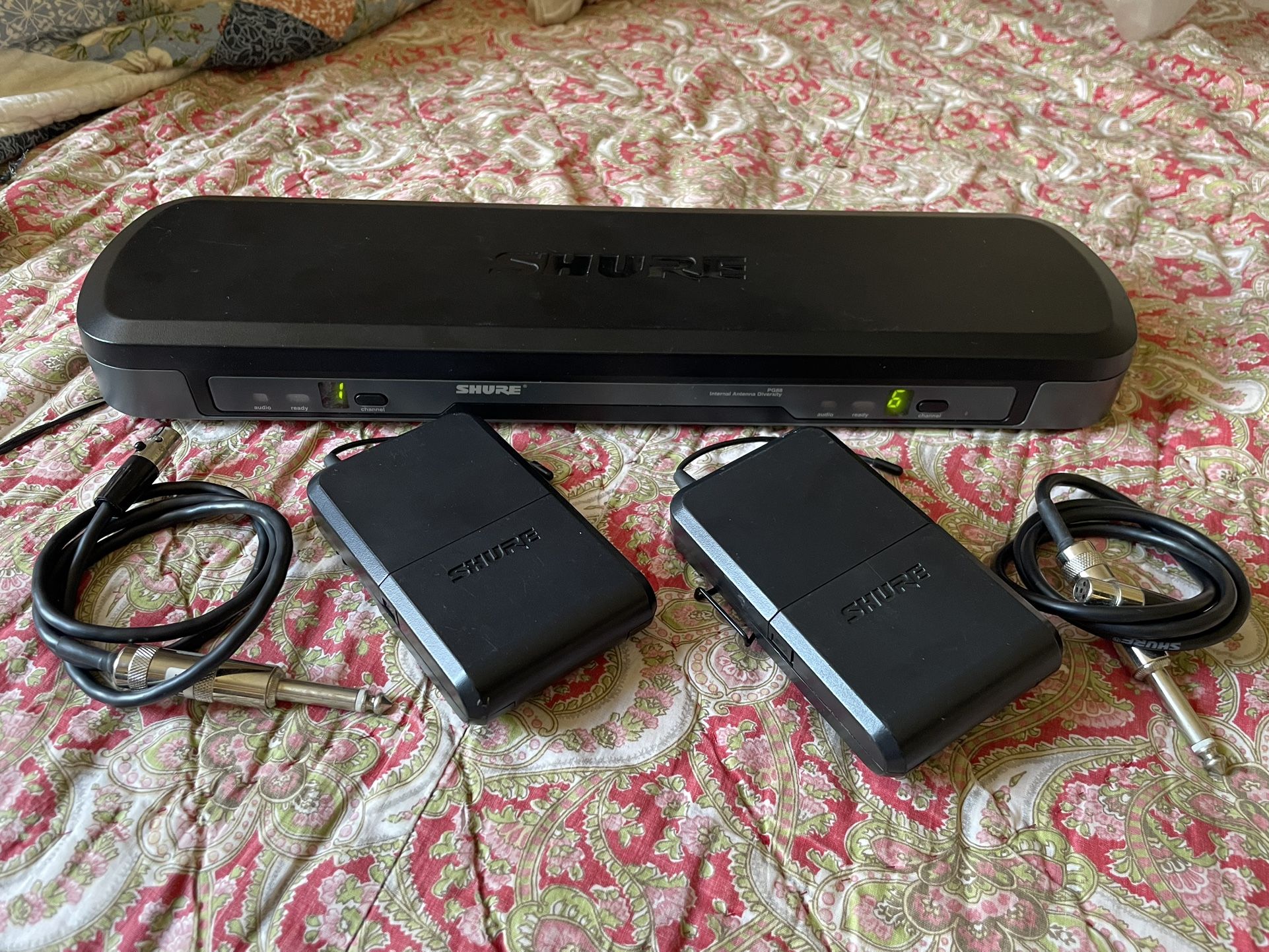 SHURE PG88 dual Receiver and 2 PG1 Bodypacks