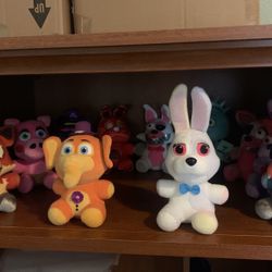 Five Nights At Freddy’s Plushies 