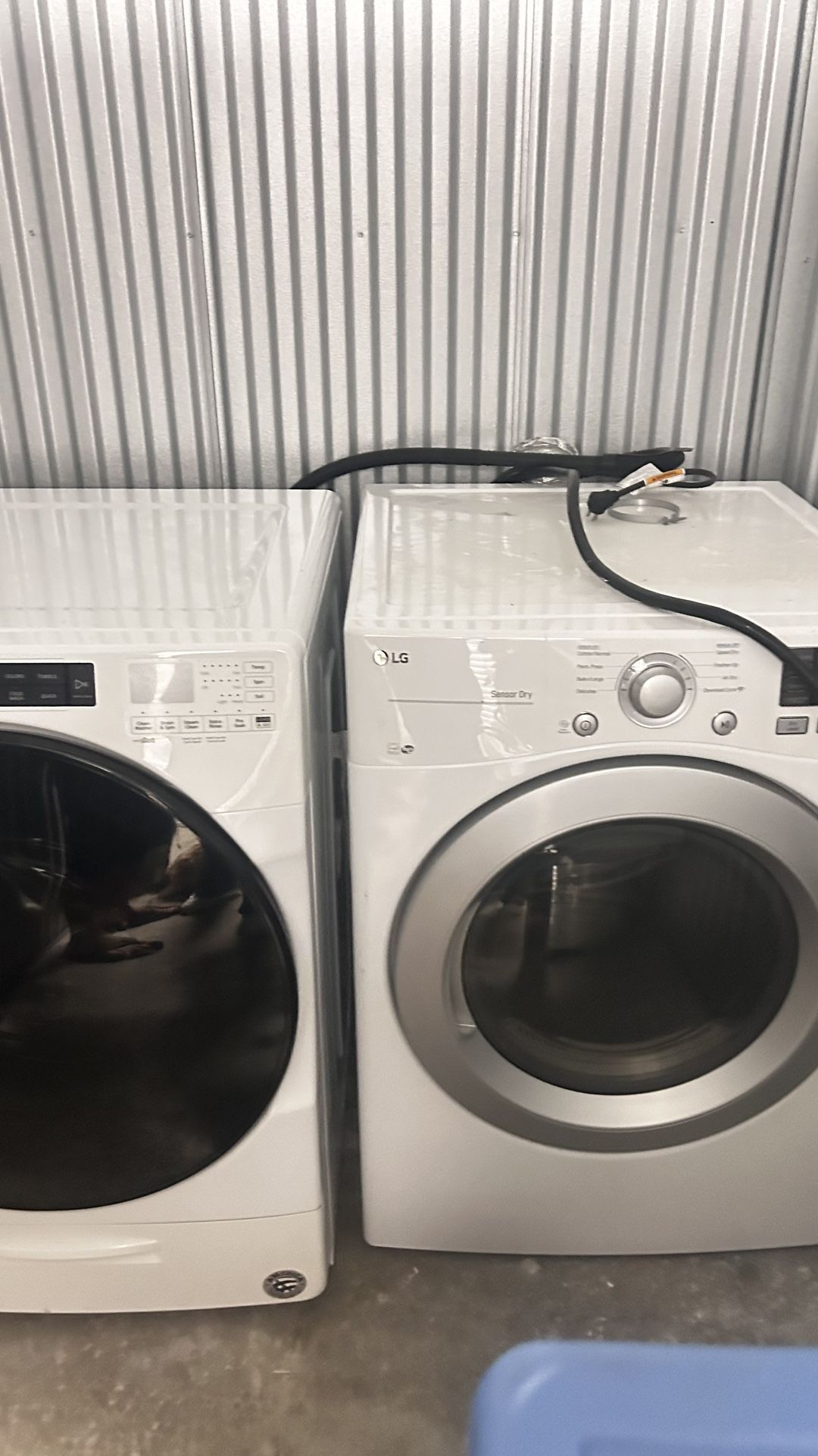 Washer And Dryer. lG And Whirlpool