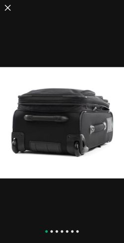 Flightcrew 5 Travelpro 22 In Rollerboard Luggage 