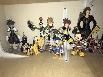 KINGDOM HEARTS Figures!