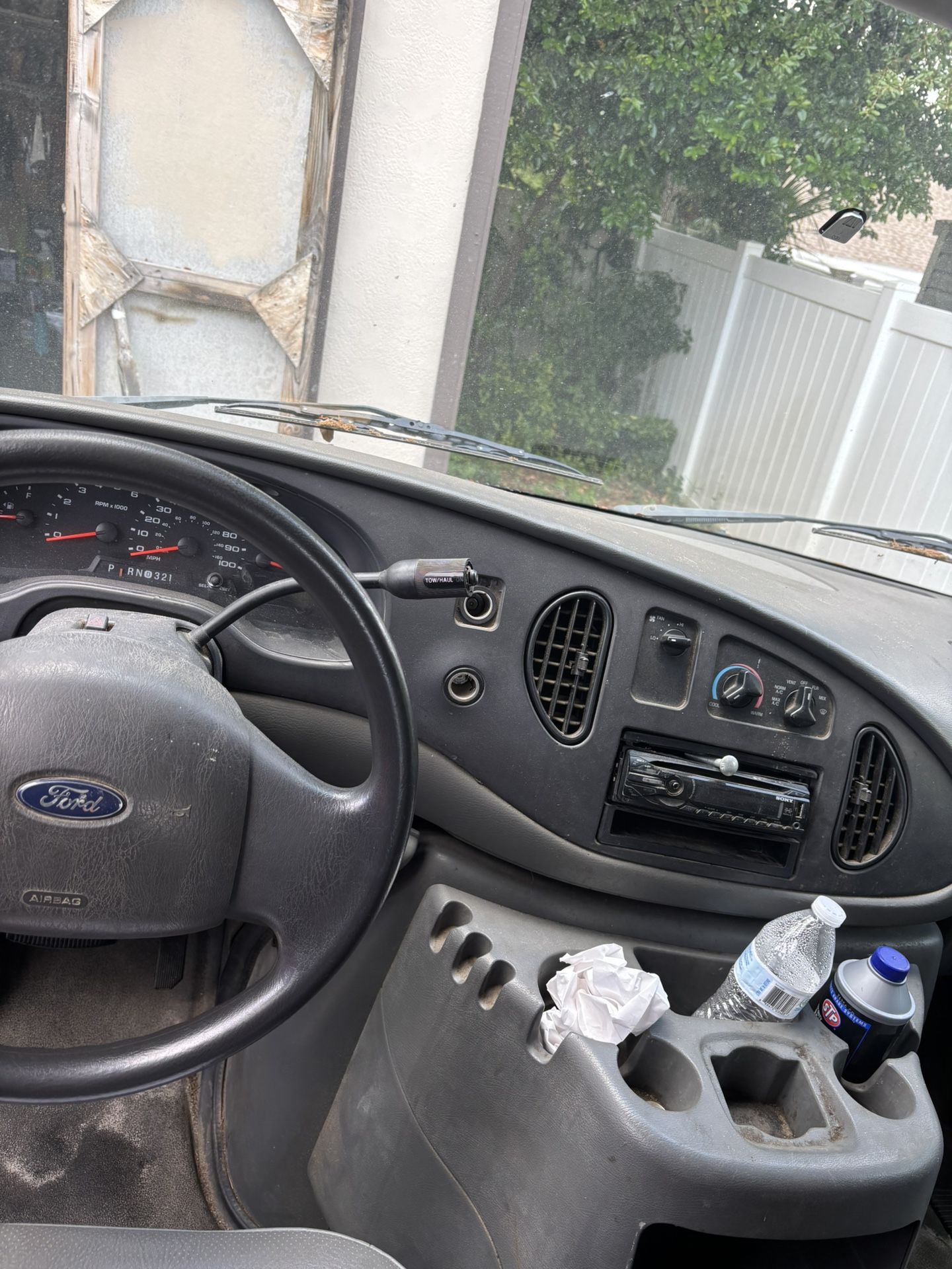 2005 Ford E-350