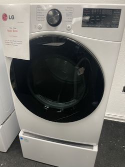 Clearance Sale!LG washer with pedestal open box with 1 year warranty