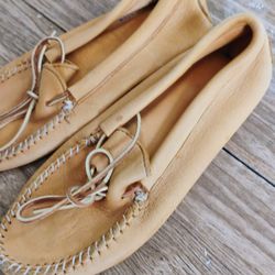 Minnetonka Double Deerskin Softsole Slippers 
