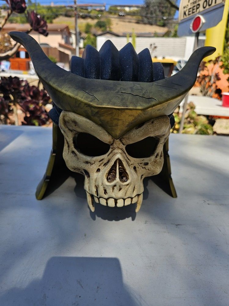 Shao Khan - Mortal Kombat

MASK