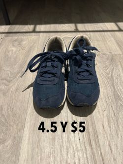 4.5Y Boys Shoes 