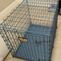 DOG CAGE FOLDS DOWN FOR TRANSPORT & STORAGE