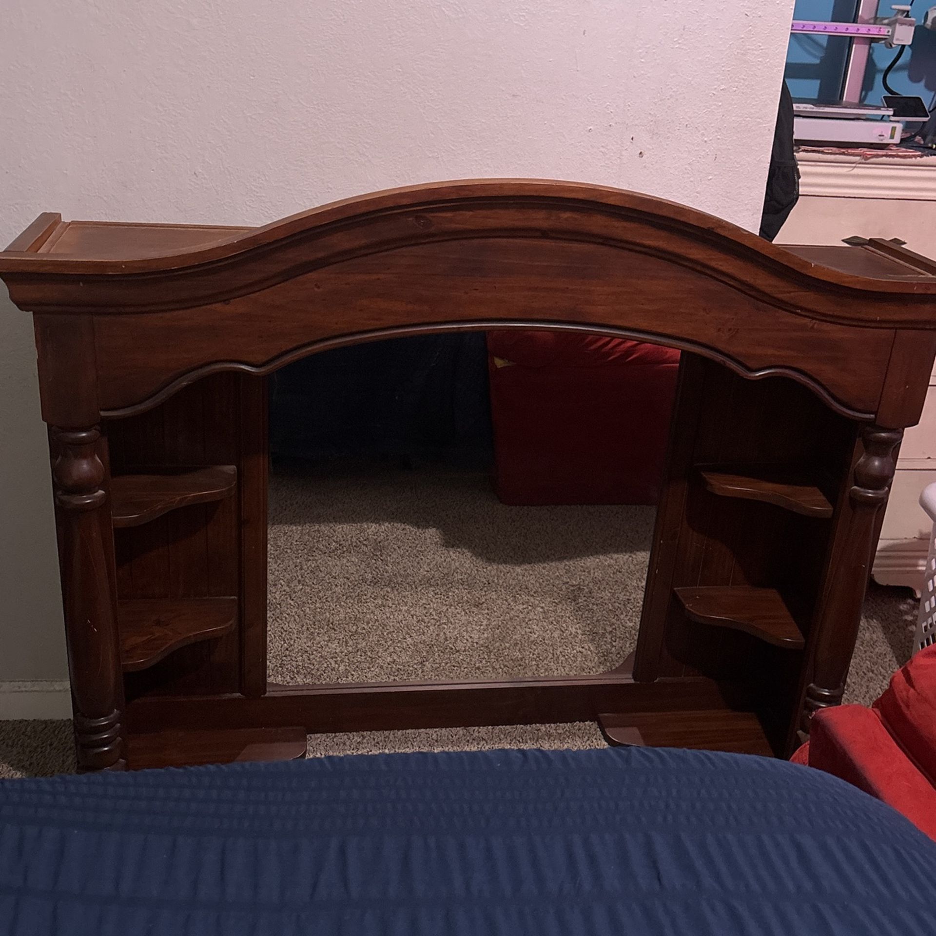 3’3 By 4’7 Fancy Wooden Vanity 