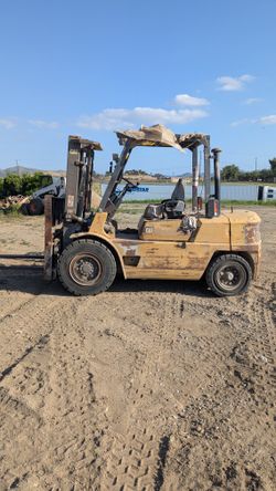 Caterpillar Forklift Model Dp40