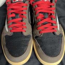 Jordan 1 Retro Low Travis Scott Mocha OG 